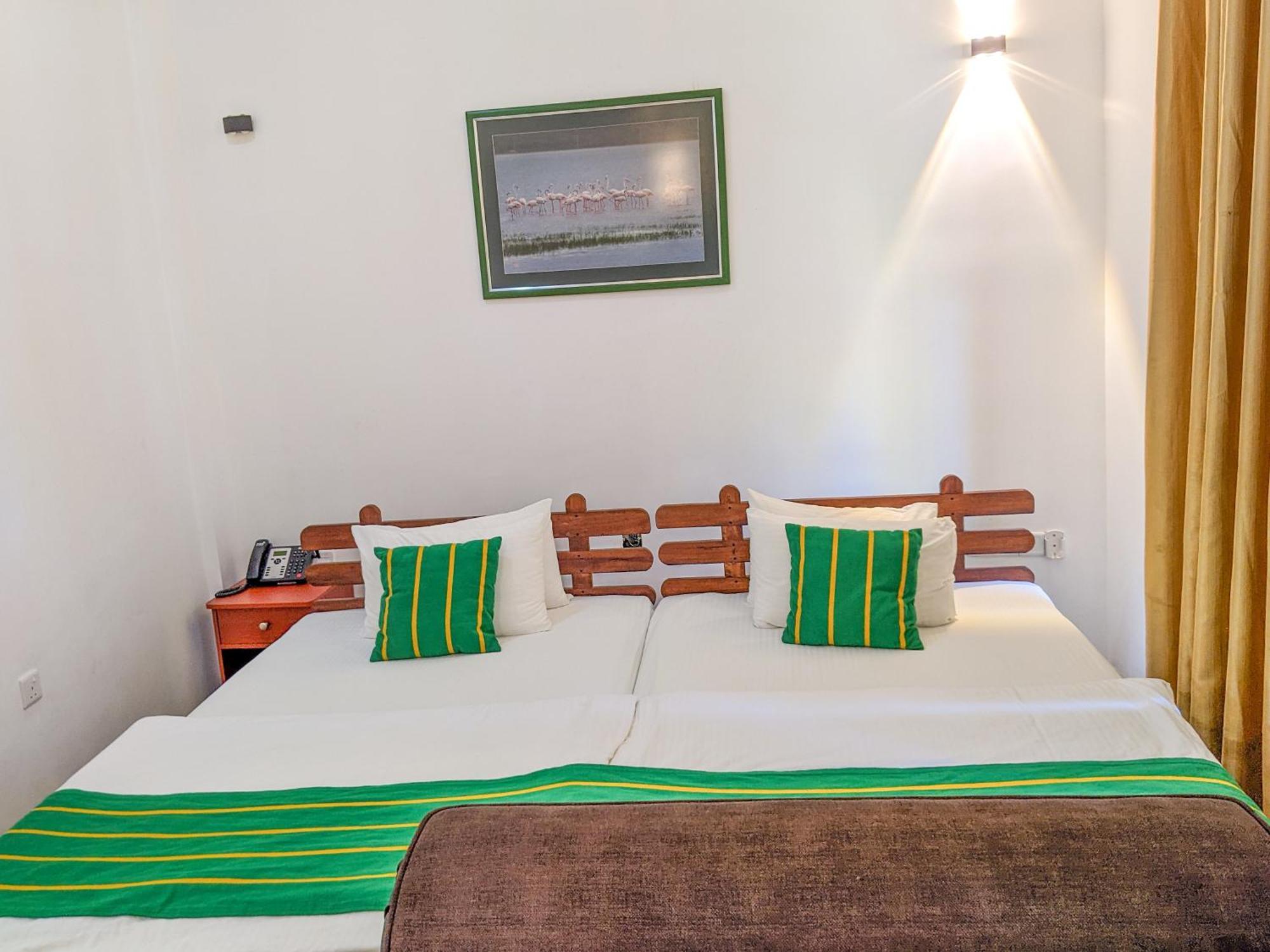 Yala Golden Wild Bed and Breakfast Tissamaharama Buitenkant foto