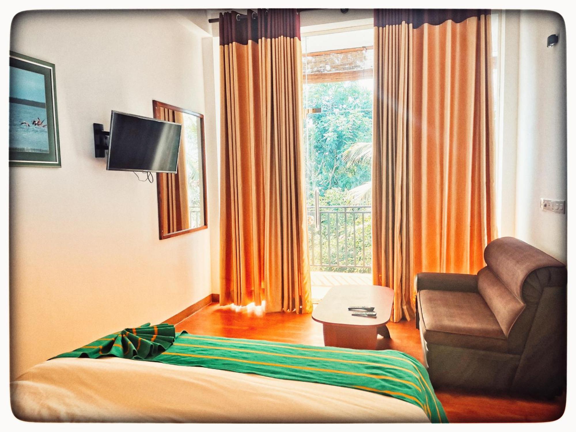 Yala Golden Wild Bed and Breakfast Tissamaharama Buitenkant foto